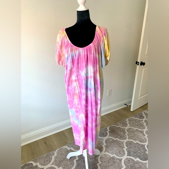 maronie Dresses & Skirts - Maronie Tie Dye Lightweight Dress